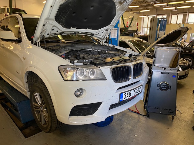 BMW X3 XDRIVE, vymena oleje v automatu, vymena oleje v diferencialu prednim i zadnim, vymena oleje v rozvodovce