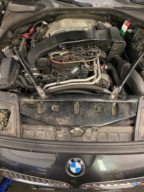BMW 550 - výměna brzd, servisní prohlídka, diagnostika závad