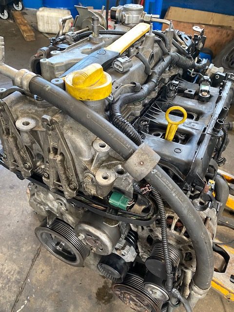 Dacia Lodgy výměna pístu, oprava motoru, rozvody