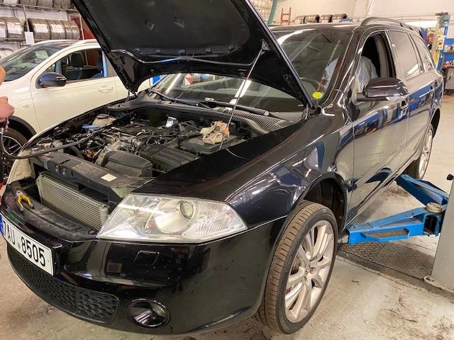 Škoda Octavia RS výměna rozvodového řemenu, servisní prohlídka, oprava převodovky, výměna tlumičů, výměna brzdových destiček