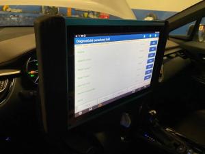 Toyota CHR hybrid - garanční prohlídka, oleje, filtry, náplně, adaptace TPMS, výměna brzdové kapaliny