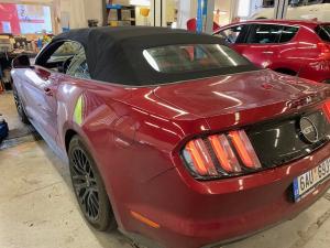 Ford Mustang 5.0 servisní prohlídka, výměna oleje a filtrů