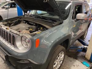 Jeep Renegade servis, výměna oleje, filtrů, náplní. Dekarbonizace motoru.