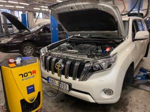 Toyota Land Cruiser výměna brzd, plnění klimatizace 1234yf, servis, TPMS, výměna brzdové kapaliny, oprava automatické převodovky